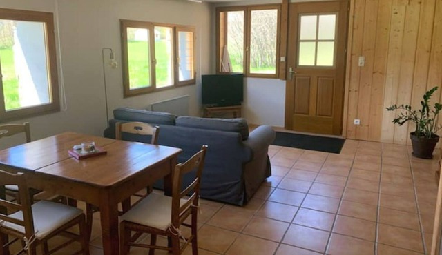 Duplex rez de Jardin Avec Terrasse et Piscine