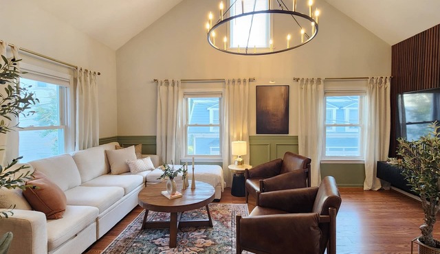 Duplex Rooftop near MIT/Kendall/Harvard with 2 FREE Parking!