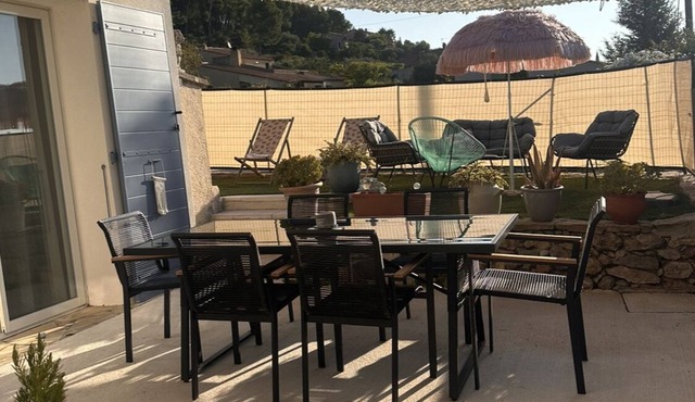 DUPLEX SPA in OLLIOULES NEAR SANARY