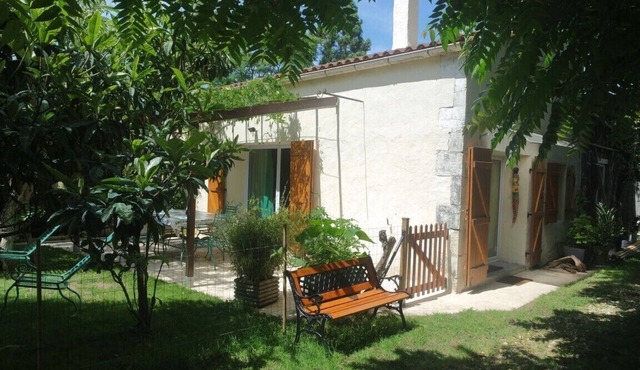 Duplex Studio 55m2 with mezzanine . garden view, quiet