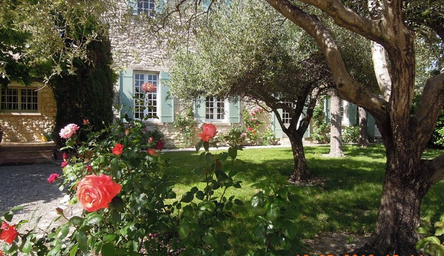 DUPLEX STUDIO IN TAVEL 'Entre Pierre et Vigne'