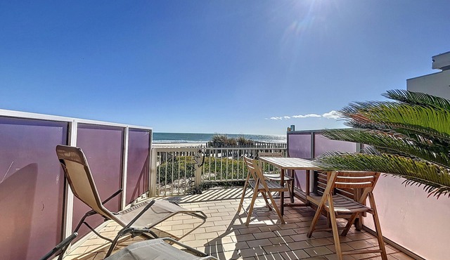 Duplex T3 apartment with terrace, beachfront, WiFi, private parking