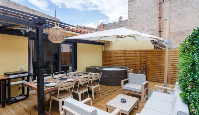 Duplex Terrace Old Port 8 people