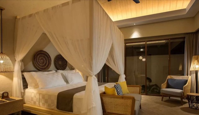 Duplex Villa with Private Pool and Beach Access 13