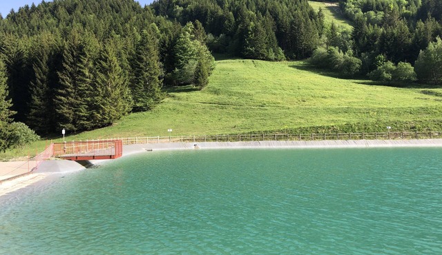 Duplex with fireplace and mountain view