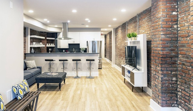 Dupont 5-Star, Walk to Everything, Metro, 1BR