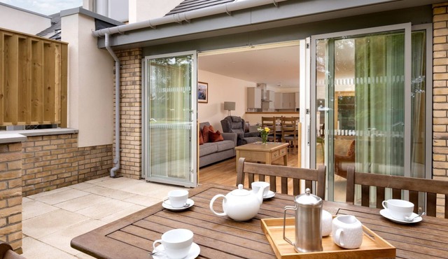 Durham - sleeps 6 guests in 3 bedrooms