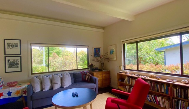 Durras Cottage - Pet friendly Holiday Home