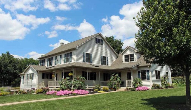 Dutch Homestead Vacation Home - central Lancaster Co. 6 min. to Sight & Sound!