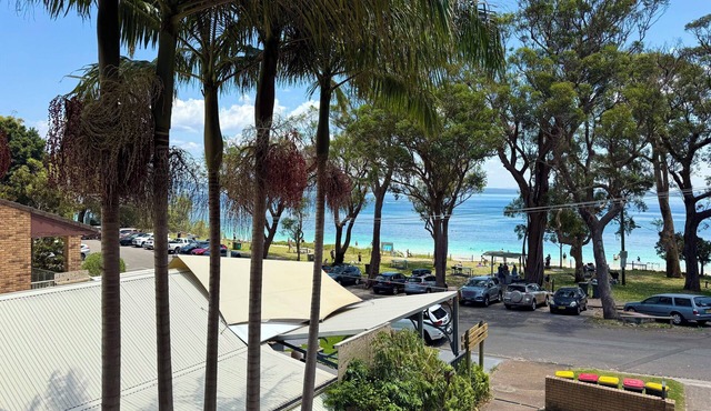 Dutchies Beachside Lookout - 50m to the Beach