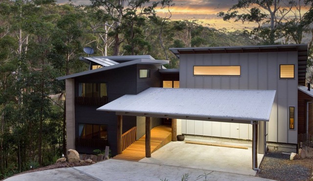 Dux Nutz - Pacific Palms Holidays