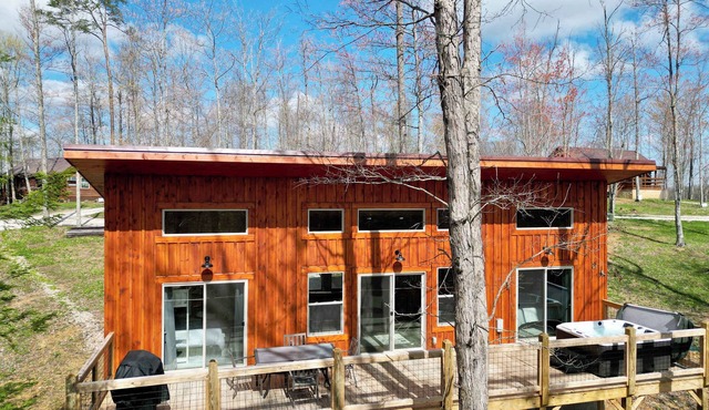 Dwight's Cabin/RRG/Hot Tub/Views/PMRP Climbing Area