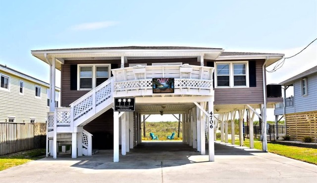 DWs Oceanfront Beach House Huge Sun Deck