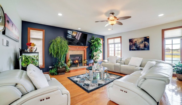 Dyer Family Escape - 20 Mi to Lake Michigan!