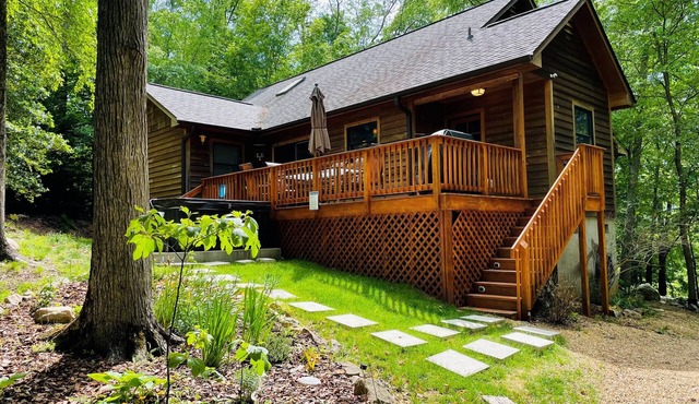 Dynamite Mountain House, Beautiful Views- Hot Tub-Firepit