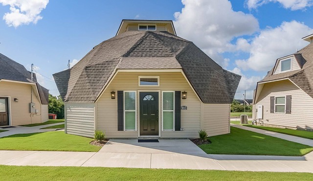 Dynasty Dome 903 - Book for Football Season!