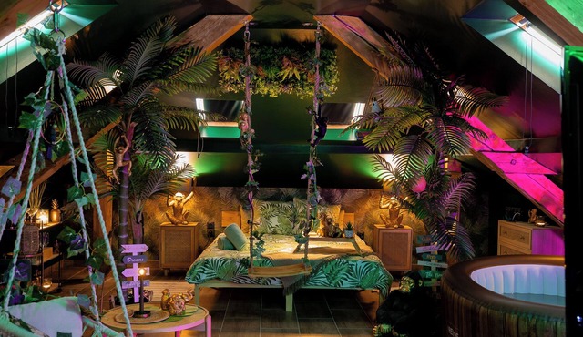 Dynasty Jungle Home Spa Jacuzzi