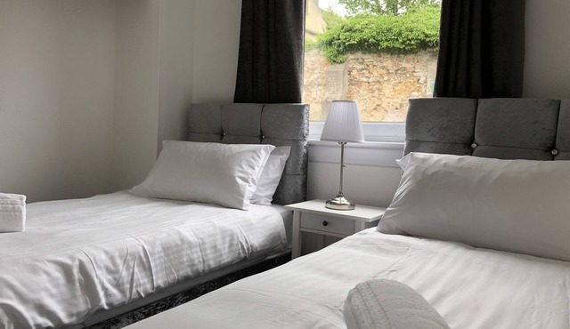 Dysart Sea View Apartment - sleeps 4 guests in 2 bedrooms