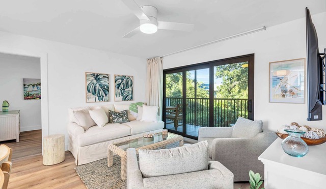 E-230 - Resort Condo With Private Beach Access