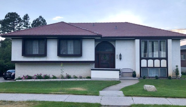 E Bountiful 3Br 2Bath Great view good parking close to public transport