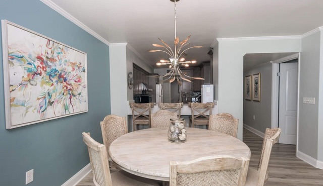E601 Corner Unit, 3 Pools, Beautiful View