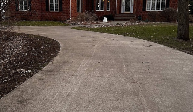 EAA! Executive house with spectacular sunsets; 6 bedrooms