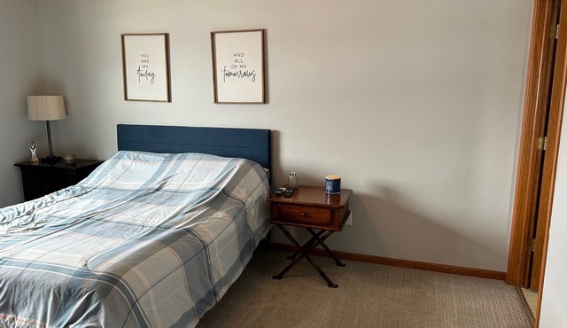 EAA rental. 3 bedrooms 2 bathrooms. 7 miles form EAA. Close to hwy