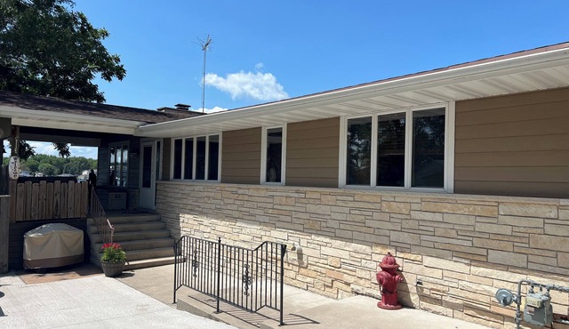 EAA Week 3-bedroom Lake House in beautiful Winneconne