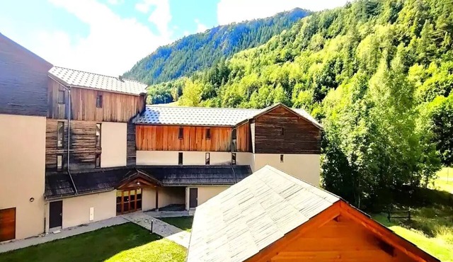 EACH APARTMENT AT PIED PISTEN - 4/6 PERS