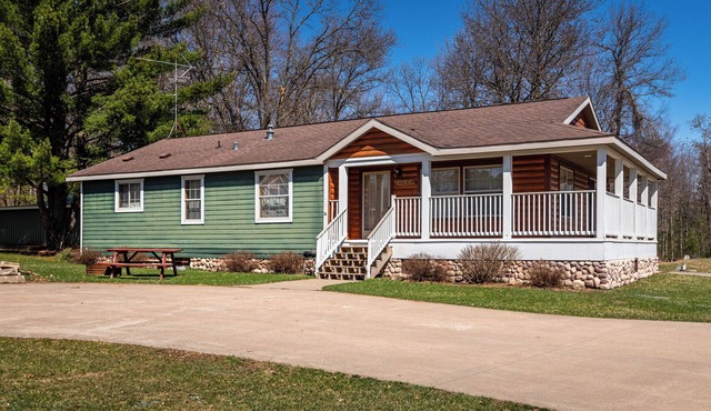 Eagle Cabin at the Riviera Resort in Neillsville, Wisconsin!