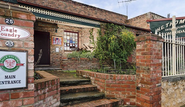 Eagle Foundry Bed & Breakfast (Thomson Suite only)