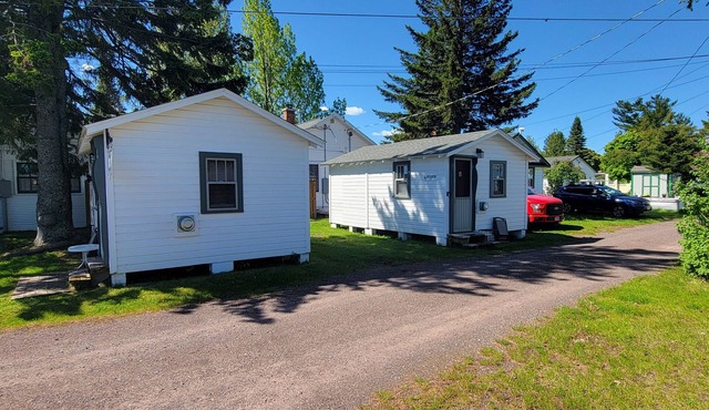 Eagle Harbor- Harbor Breeze: Golden Sand, Blue Water, and Endless Summer Fun