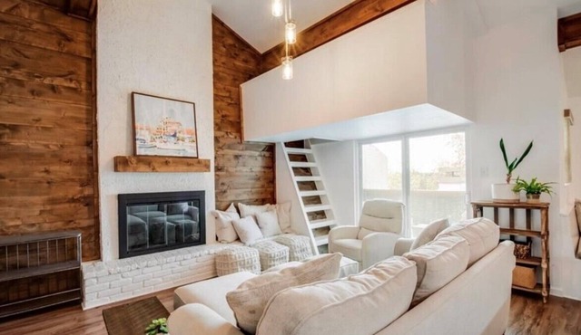Eagle Mountain Lake Condo