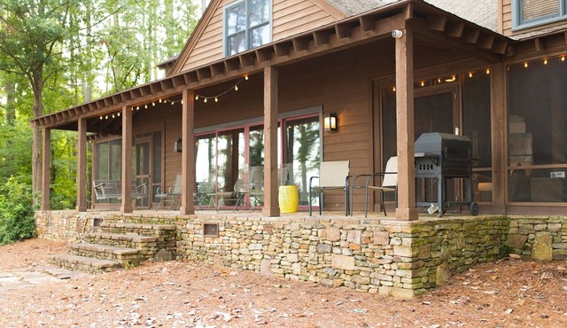 Eagle Point on The Lake