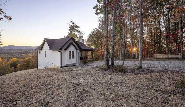 Eagle Ridge - Ridge Road Scenic Cabins - Brimstone Recreation and Big South Fork