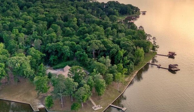 Eagle`s Nest Lakehouse ~Pickleball Court ~Hot Tub