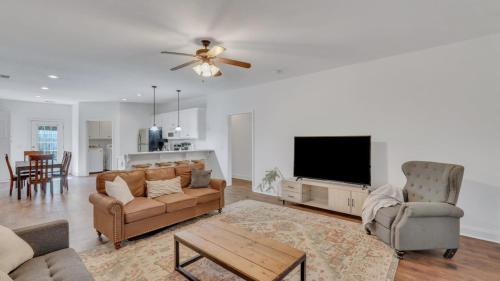 Eagle's Retreat - Close to GSU & Paulson Stadium