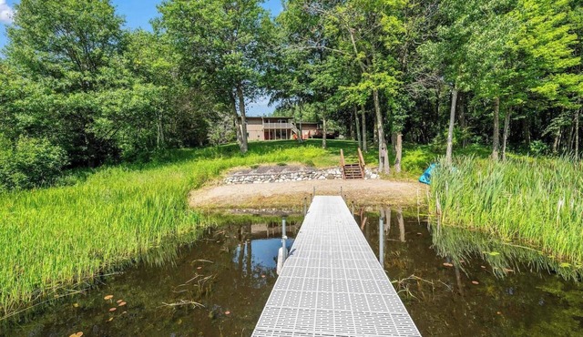 Eagle View Lodge - peaceful Little Jay Gould Lake