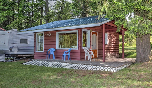 Eagle Vista Cottage at the old Sacheen Lake Resort