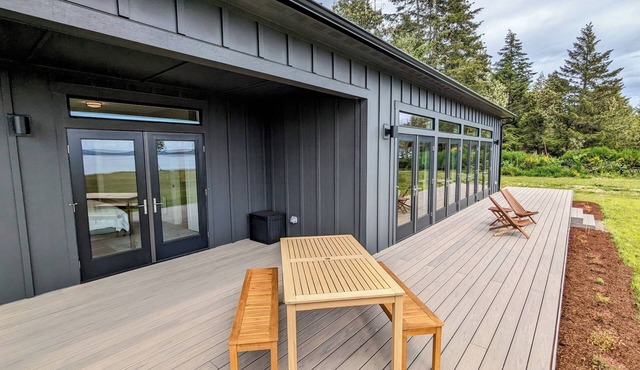 Eagle’s Bluff on Hood Canal features panoramic views of the Hood Canal.