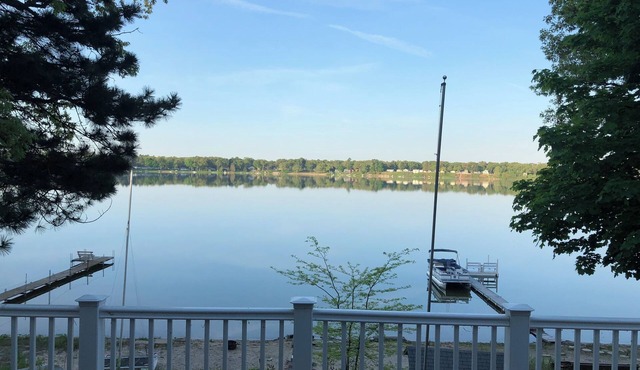 Eagles Landing - Lakefront Home on crystal clear Wolf Lake