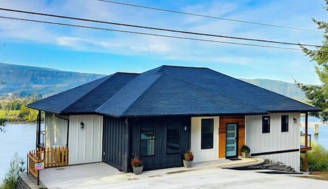 Eagles Landing- Luxury multi-family Scenic Retreat on the Columbia river cliffs