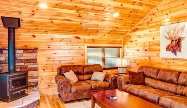 Eagles Nest 1 BR Cabin - Close to Beech Mtn