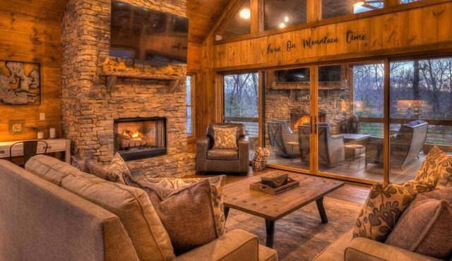 Eagles on the Ridge - Nearby River Access | Hot Tub | Game Room