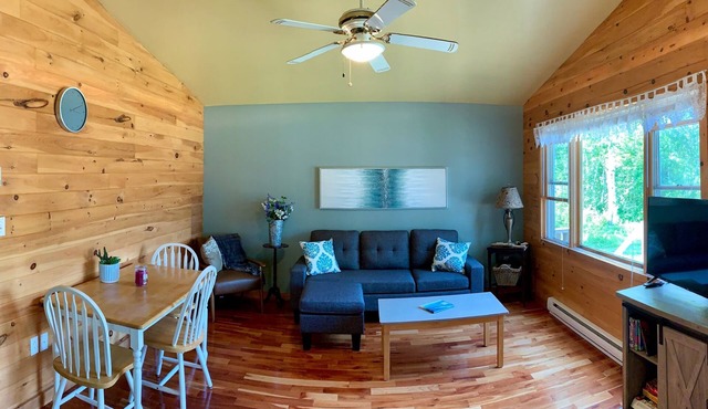 Eagles Path Retreat - Three Bedroom Cottage in West Covehead
