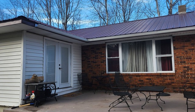 Eagles Roost, Spacious House for large groups,Sleeps 12 comfortably