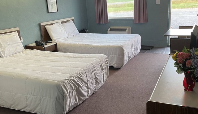 Earlton Motel