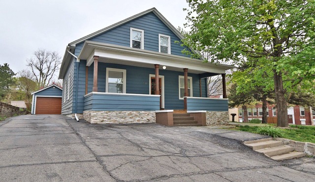 Early 1900's - Big Blue of Little Italy - Within minutes of TD Ameritrade - CWS