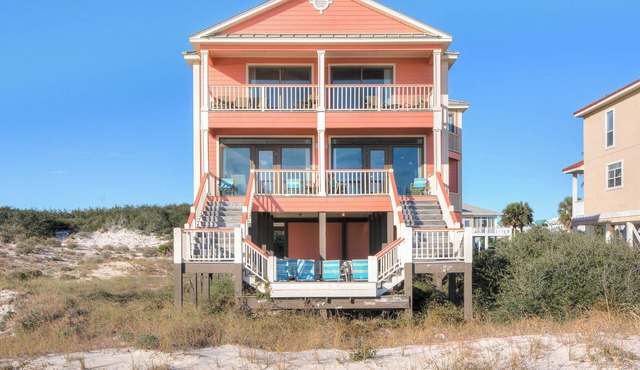 🥳 Early Bird Sale. First 2! Beachfront Awesomeness! Resort! 7 Pools. Tennis. Golf.