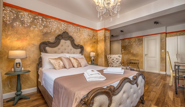 Early booking 25% off